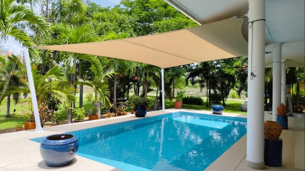 Quadrilateral shade sail for Swimming pool