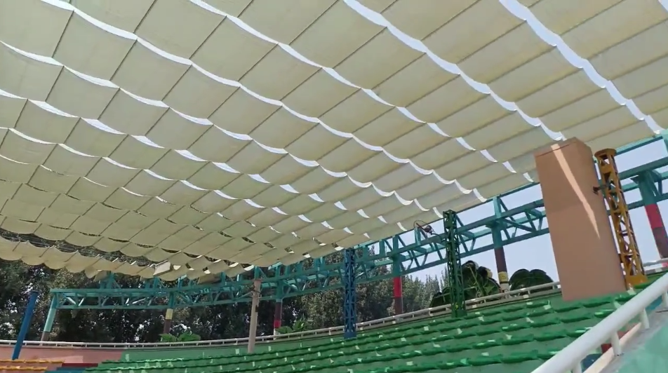 retractable shade canopy for court shade